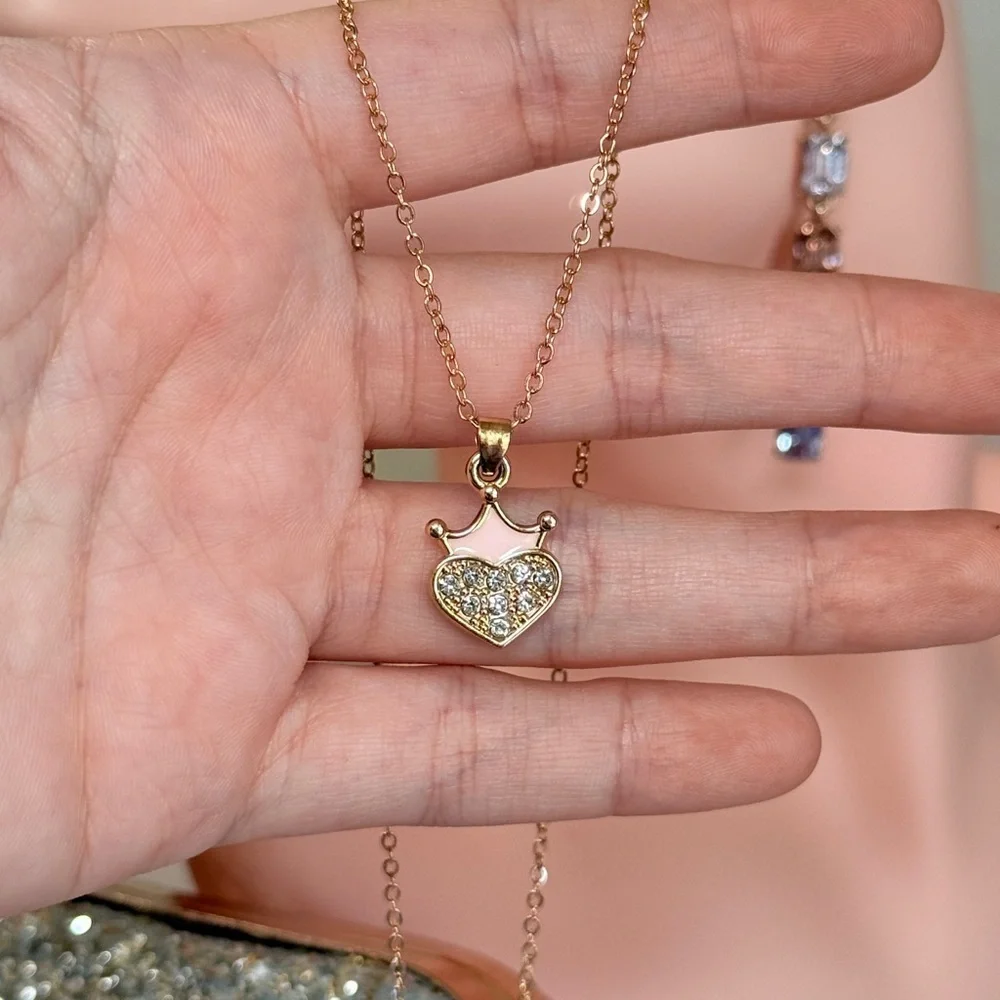 ⚜️ Gold Heart Pendant Necklace